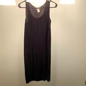 Pleated black midi dress
